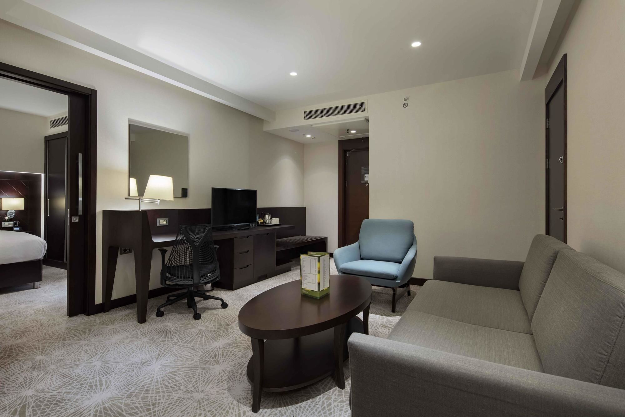 Doubletree By Hilton Istanbul Umraniye Hotel Exterior foto Suite